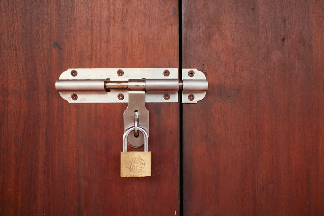 Auditd Webhook, how to secure endpoints Auditd Webhook, host intrusion detection with encrypted repositories