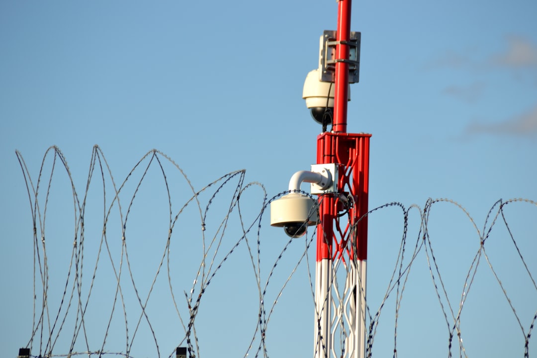 CrowdStrike Falcon, how to secure endpoints CrowdStrike Falcon, host intrusion detection with encrypted repositories